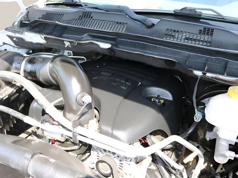 Used 2019 RAM 1500 Big Horn RWD image 12