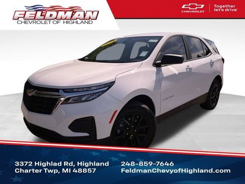 Used 2024 Chevrolet Equinox LS w/ LS Convenience Package FWD image 1