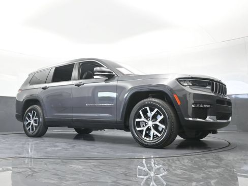 Used 2023 Jeep Grand Cherokee L Limited w/ Trailer Tow Group (B) RWD image 67