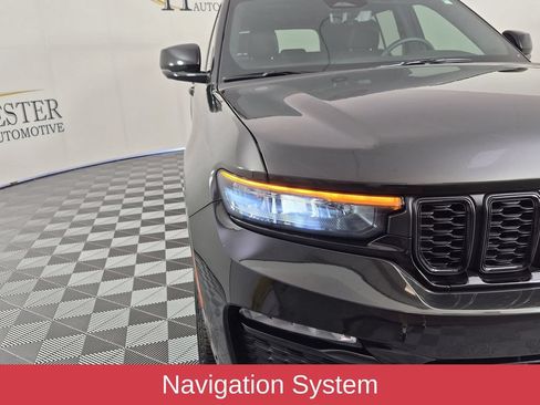 Certified 2024 Jeep Grand Cherokee Limited w/ Luxury Tech Group II AWD/4WD image 11