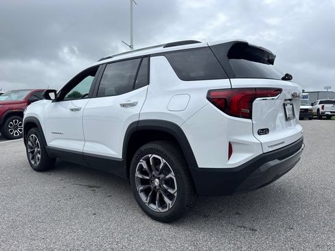 New 2027 GMC Terrain Elevation w/ Elevation Premium Package FWD image 4