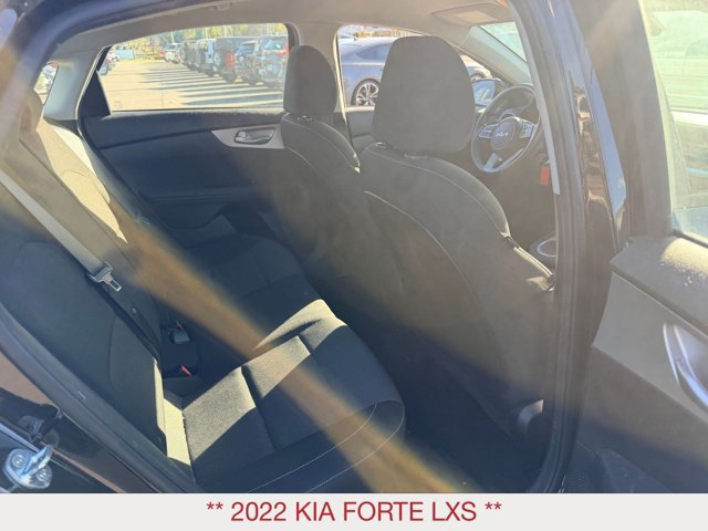Used 2022 Kia Forte LXS w/ LXS Technology Package FWD image 11