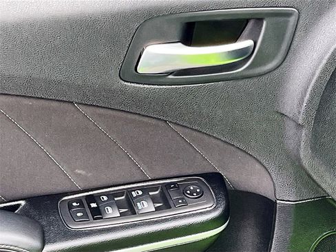 Used 2023 Dodge Charger Scat Pack w/ Harman/Kardon Audio Group image 18