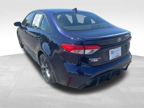 Used 2025 Toyota Corolla SE image 3