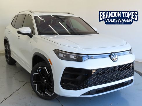 New 2026 Volkswagen Tiguan SEL R-Line image 1