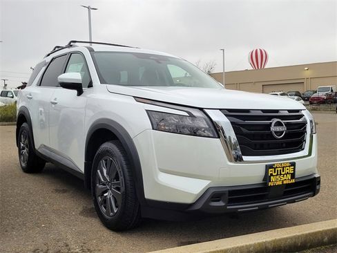 New 2025 Nissan Pathfinder SV image 1