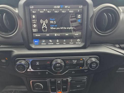 Used 2022 Jeep Wrangler Unlimited Sport w/ Sun And Sound Package AWD/4WD image 20