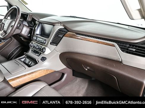 Used 2019 GMC Yukon XL Denali image 25