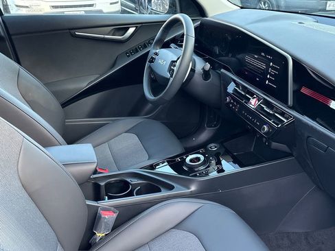 New 2026 Kia Niro Wind FWD image 13
