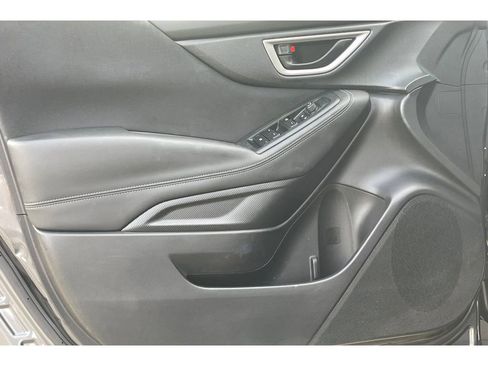 Used 2020 Subaru Forester w/ Alloy Wheel Package image 11