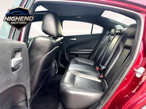 Used 2020 Dodge Charger SXT w/ Leather Interior Group image 16