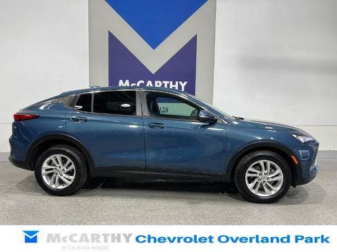 Used 2024 Buick Envista Preferred w/ Advanced Safety Package FWD image 4