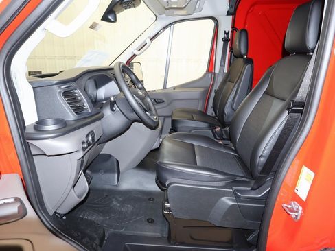 New 2025 Ford Transit 250 Medium Roof image 14