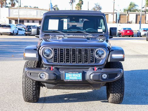 Used 2024 Jeep Wrangler Unlimited Rubicon w/ Convenience Group image 2