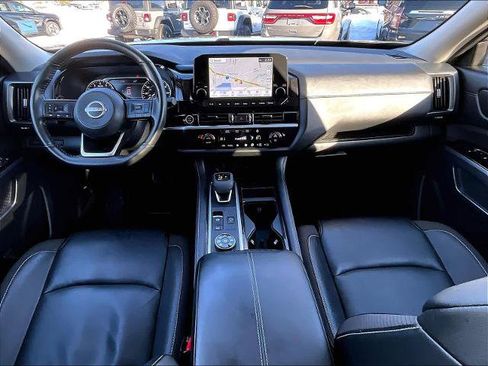 Certified 2024 Nissan Pathfinder SL image 22