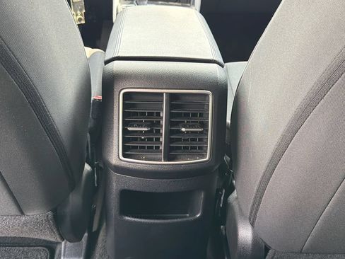 Used 2025 Kia Sportage LX FWD image 22