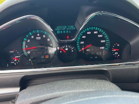 Used 2015 Chevrolet Traverse LT FWD image 9