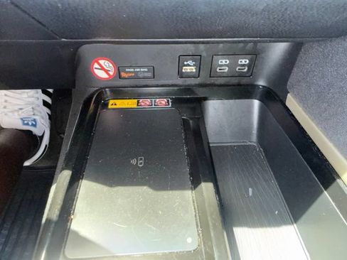 Used 2025 Toyota Camry LE FWD image 14