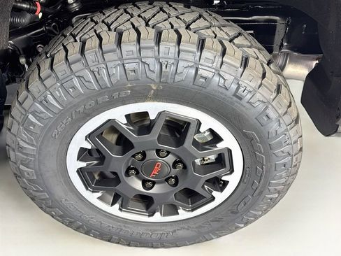New 2026 Toyota 4Runner TRD Off-Road Premium AWD/4WD image 31