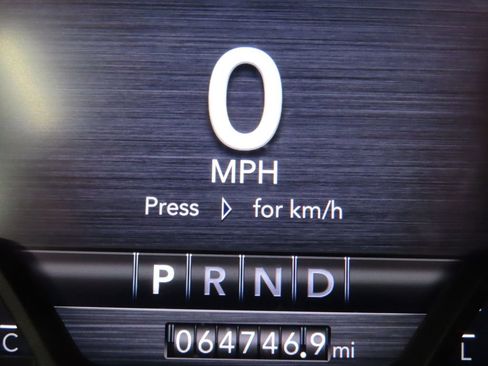 Used 2022 RAM 3500 Laramie w/ Safety Group B image 12