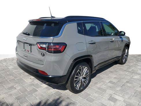 Used 2022 Jeep Compass Limited w/ Elite Group image 6