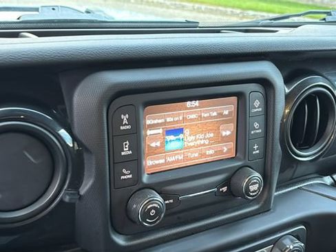 Used 2020 Jeep Wrangler Unlimited Sport AWD/4WD image 14