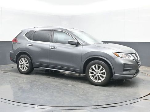 Used 2019 Nissan Rogue SV FWD image 15