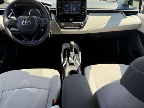 Used 2020 Toyota Corolla LE FWD image 10