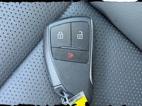 Used 2024 Buick Envision Preferred AWD/4WD image 17
