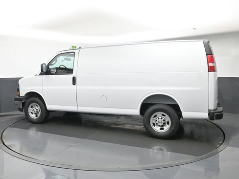 New 2026 Chevrolet Express 2500 w/ Driver Convenience Package RWD image 16