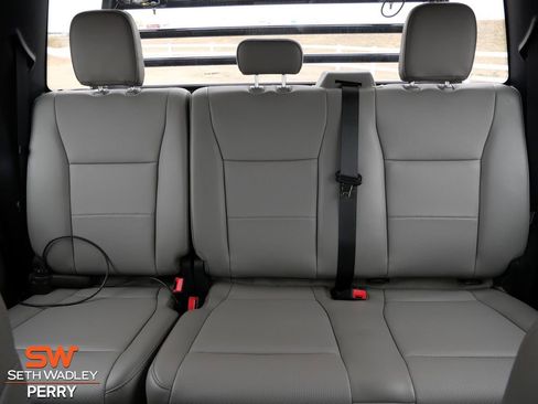 Used 2022 Ford F450 XL w/ Power Equipment Group image 21