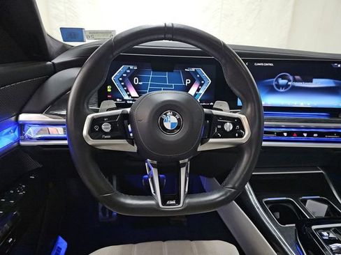 Used 2023 BMW 760i xDrive w/ Parking Assistance Package AWD/4WD image 12