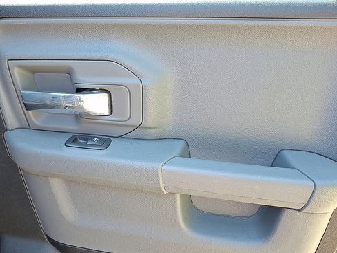 Used 2024 RAM 1500 Classic SLT AWD/4WD image 14