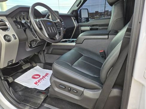 Used 2016 Ford F250 Lariat w/ Lariat Interior Package image 30