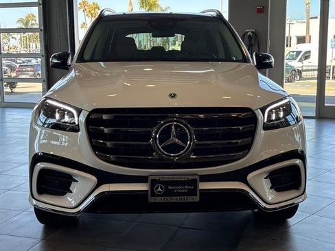 New 2026 Mercedes-Benz GLS 580 4MATIC image 8