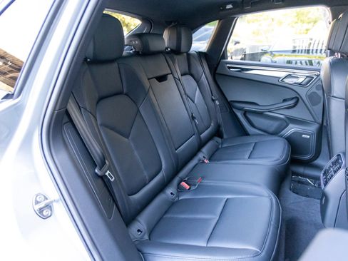New 2026 Porsche Macan image 53