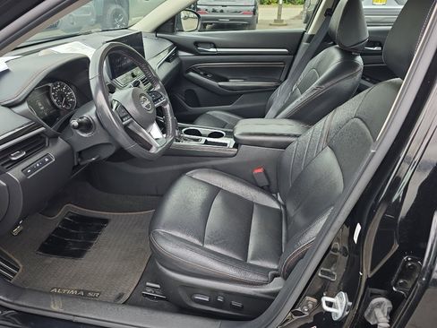 Used 2023 Nissan Altima 2.5 SR w/ SR Premium Package FWD image 15