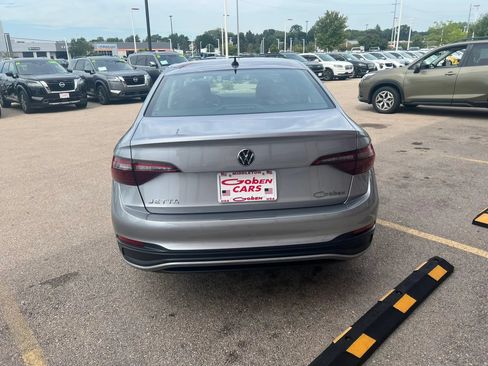 Used 2024 Volkswagen Jetta S FWD image 4