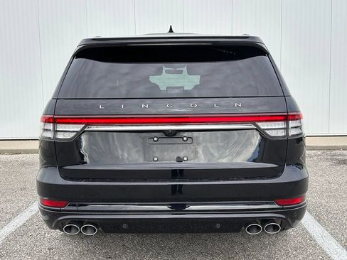 Used 2024 Lincoln Aviator Reserve w/ Equipment Group 201A AWD/4WD image 5