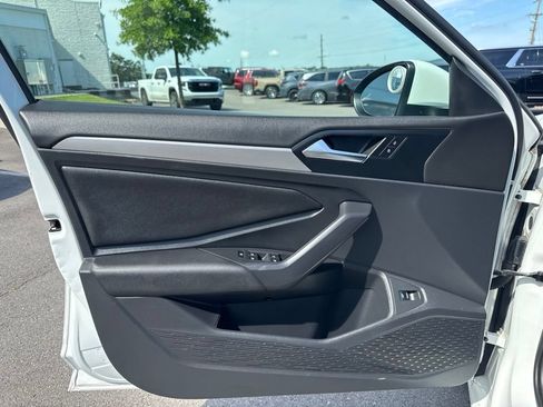 Used 2019 Volkswagen Jetta S FWD image 10