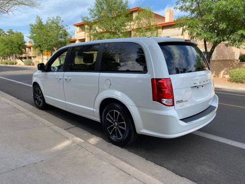 Used 2019 Dodge Grand Caravan GT FWD image 14