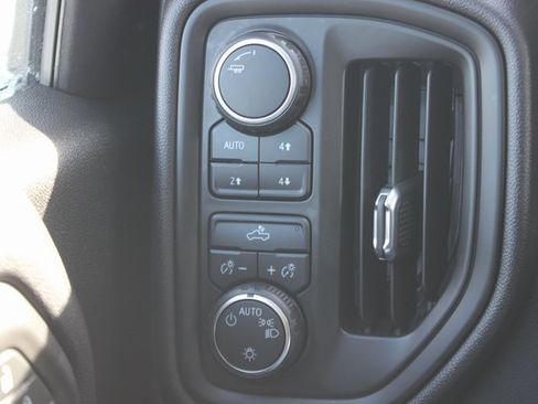 Used 2023 Chevrolet Silverado 1500 Custom Trail Boss image 15