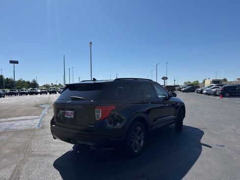 Used 2023 Ford Explorer XLT w/ Equipment Group 202A AWD/4WD image 54