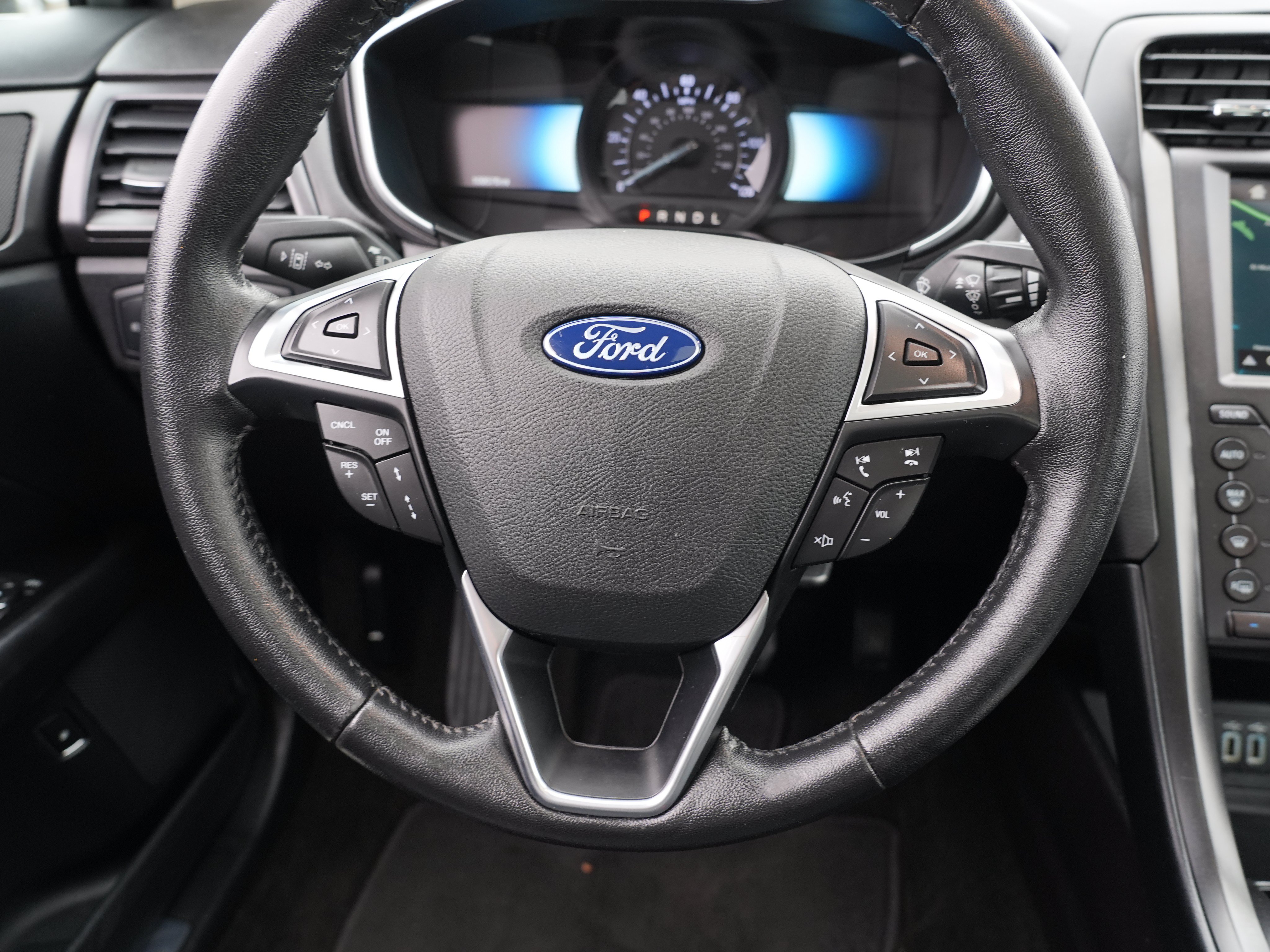 Used 2019 Ford Fusion Titanium FWD image 25