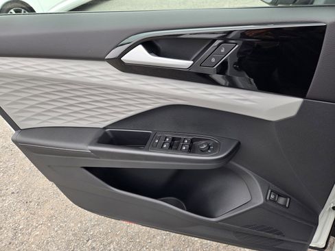 Used 2024 Volkswagen Taos S image 24