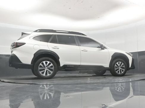 Used 2025 Subaru Outback Premium AWD/4WD image 47