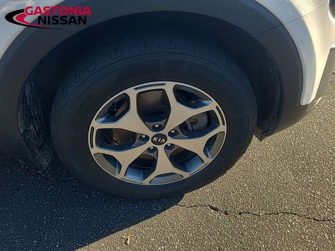 Used 2020 Kia Telluride EX w/ Towing Package image 22