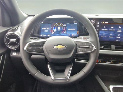 New 2026 Chevrolet Equinox LT w/ Convenience Package II image 14