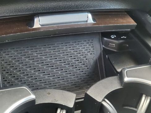 Used 2021 Mercedes-Benz GLS 450 4MATIC image 28