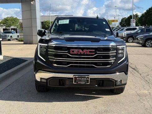 Used 2022 GMC Sierra 1500 SLT w/ SLT Convenience Package AWD/4WD image 8